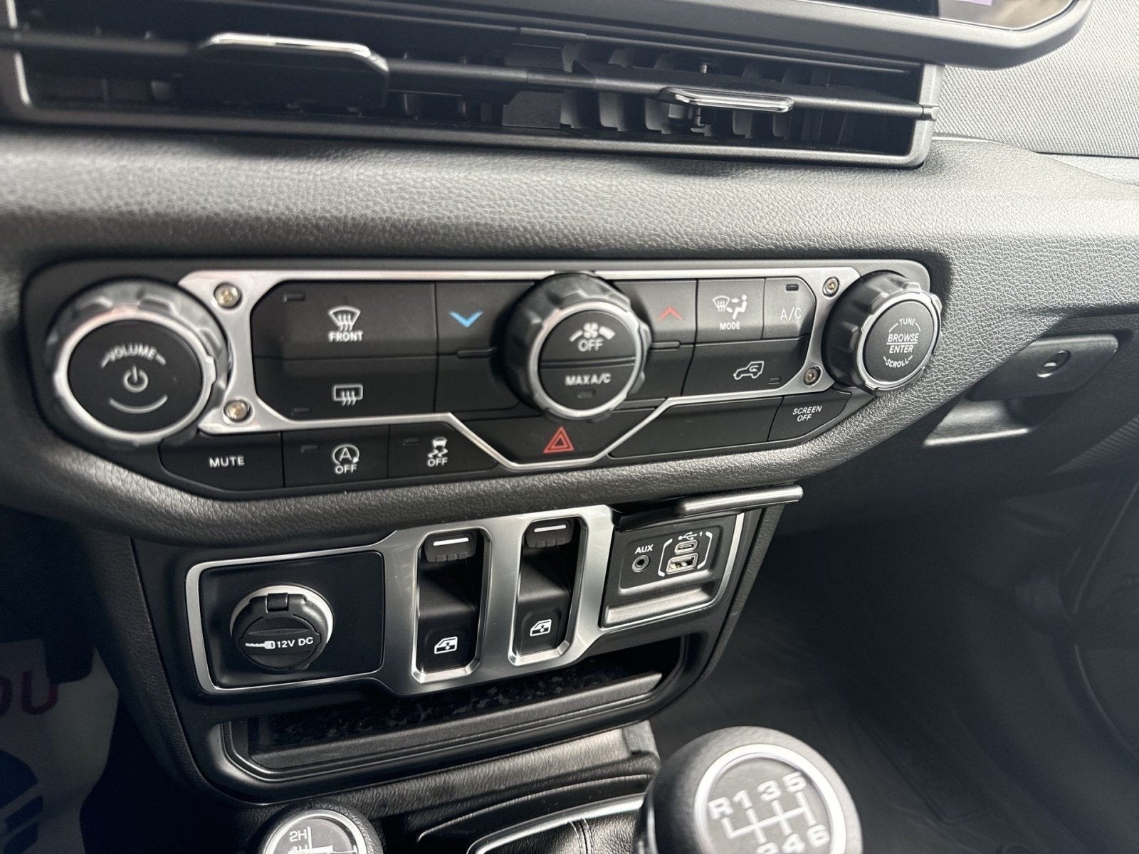 2025 Jeep Wrangler 2-Door Sport 4x4