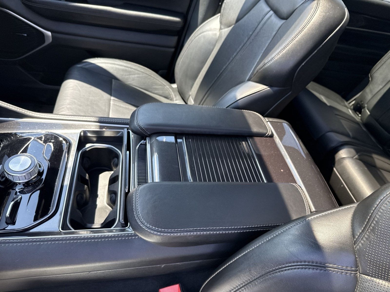 2023 Jeep Wagoneer 4x4