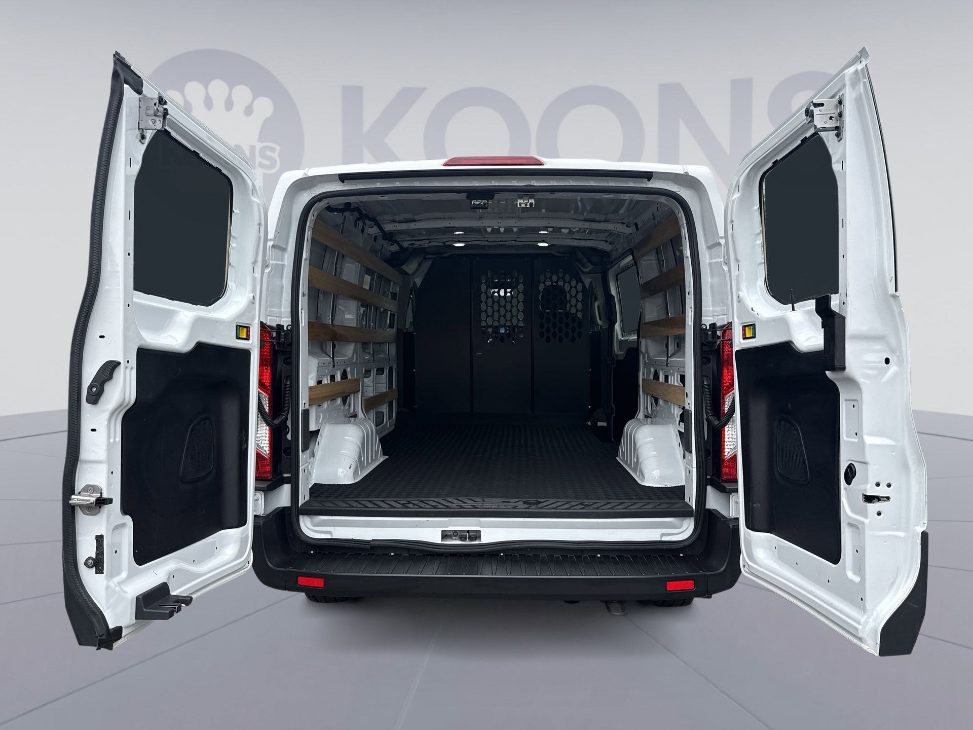 2025 Ford Transit Cargo Van T-250 130" Low Rf 9070 GVWR RWD