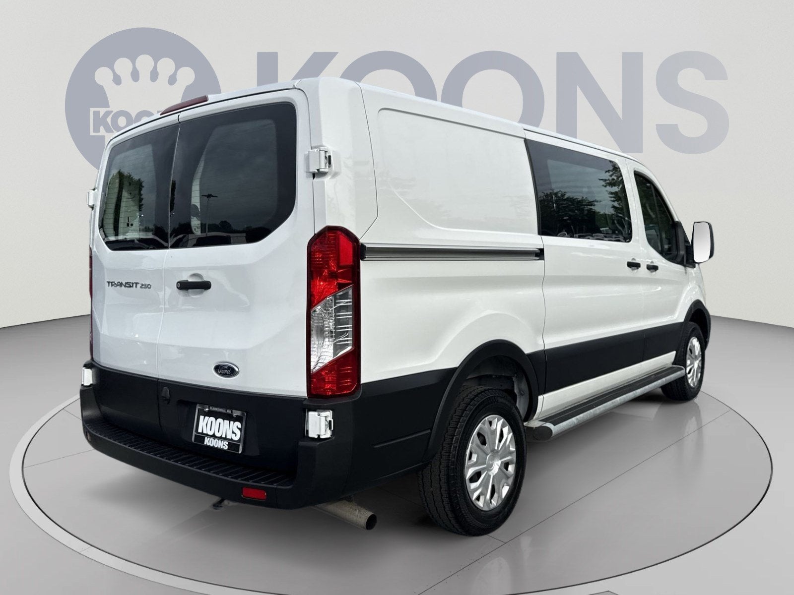 2025 Ford Transit Cargo Van T-250 130" Low Rf 9070 GVWR RWD