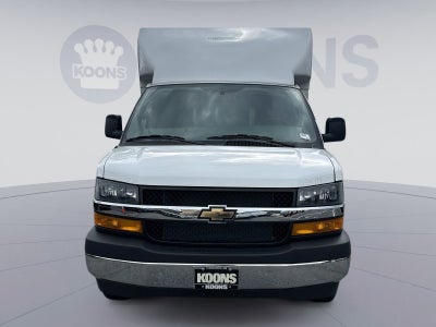 2025 Chevrolet Express Cutaway 3500 1WT