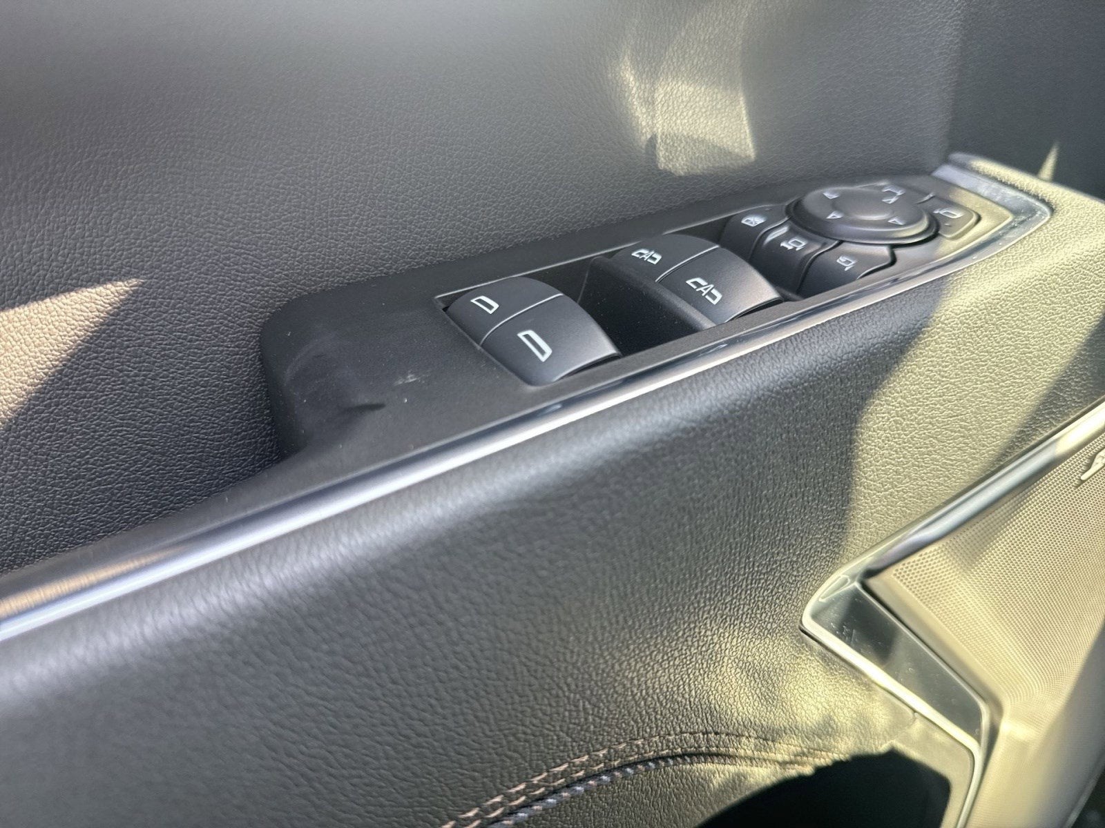 2026 Chevrolet Silverado 3500 HD High Country - Photo 9