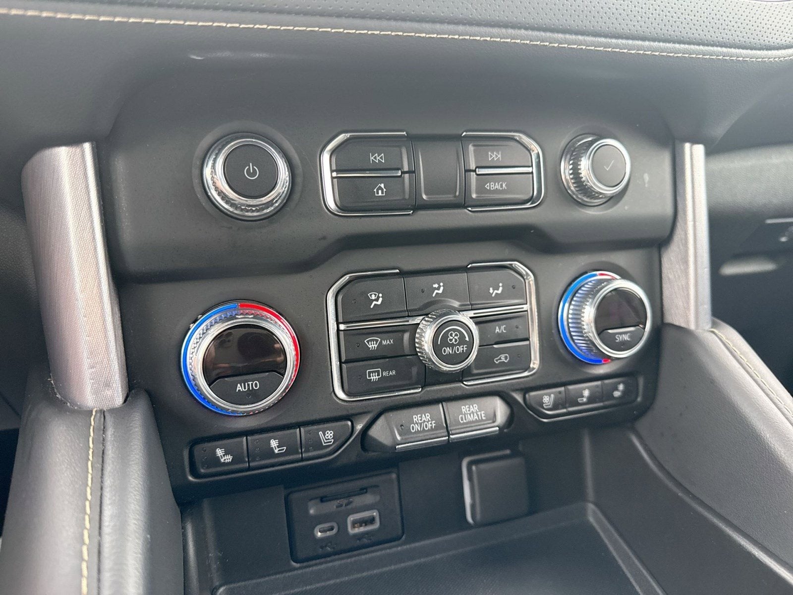 2021 GMC Yukon XL SLT