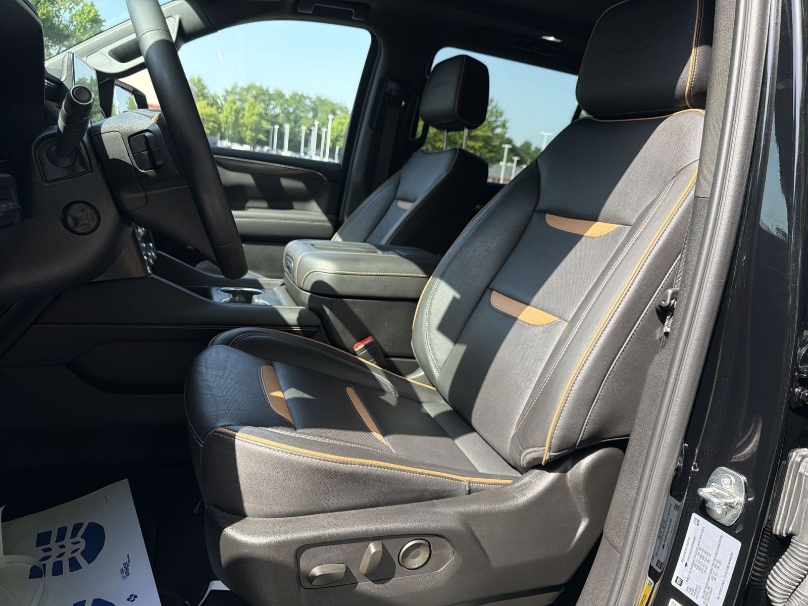 2024 GMC Yukon XL AT4