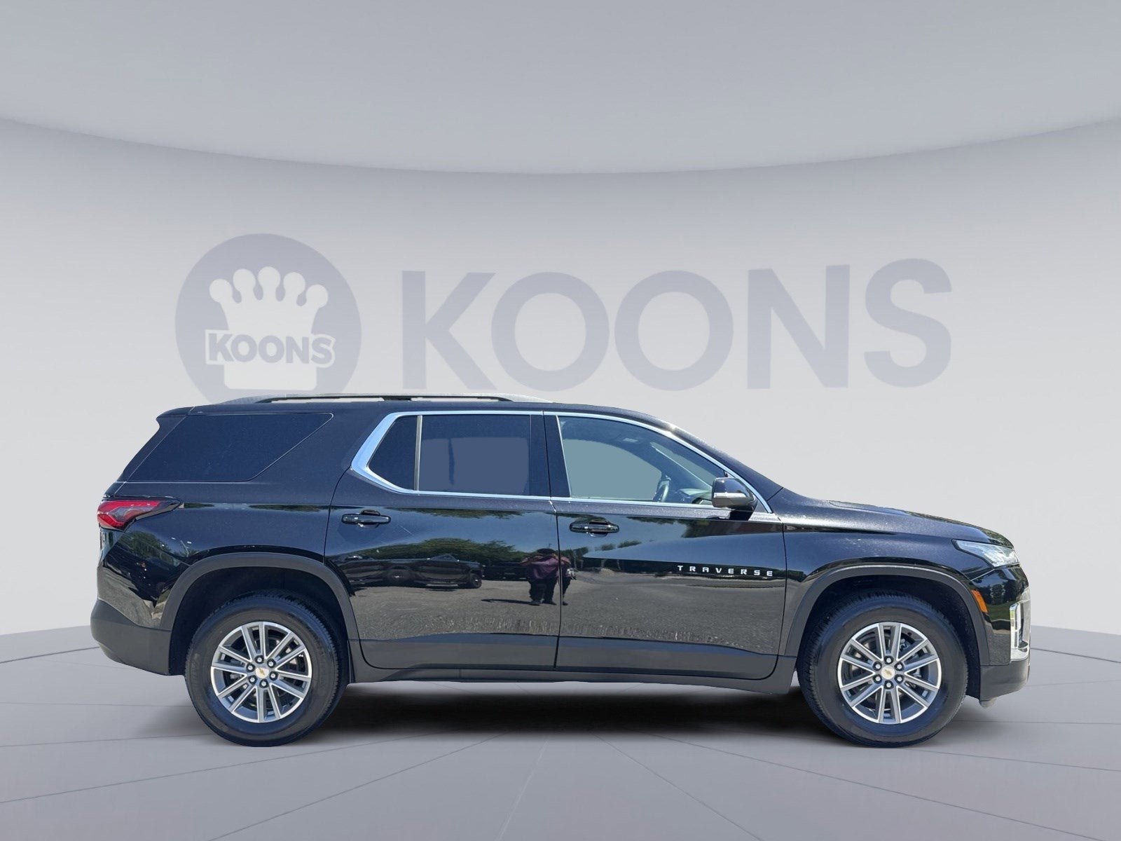 2022 Chevrolet Traverse LT Leather