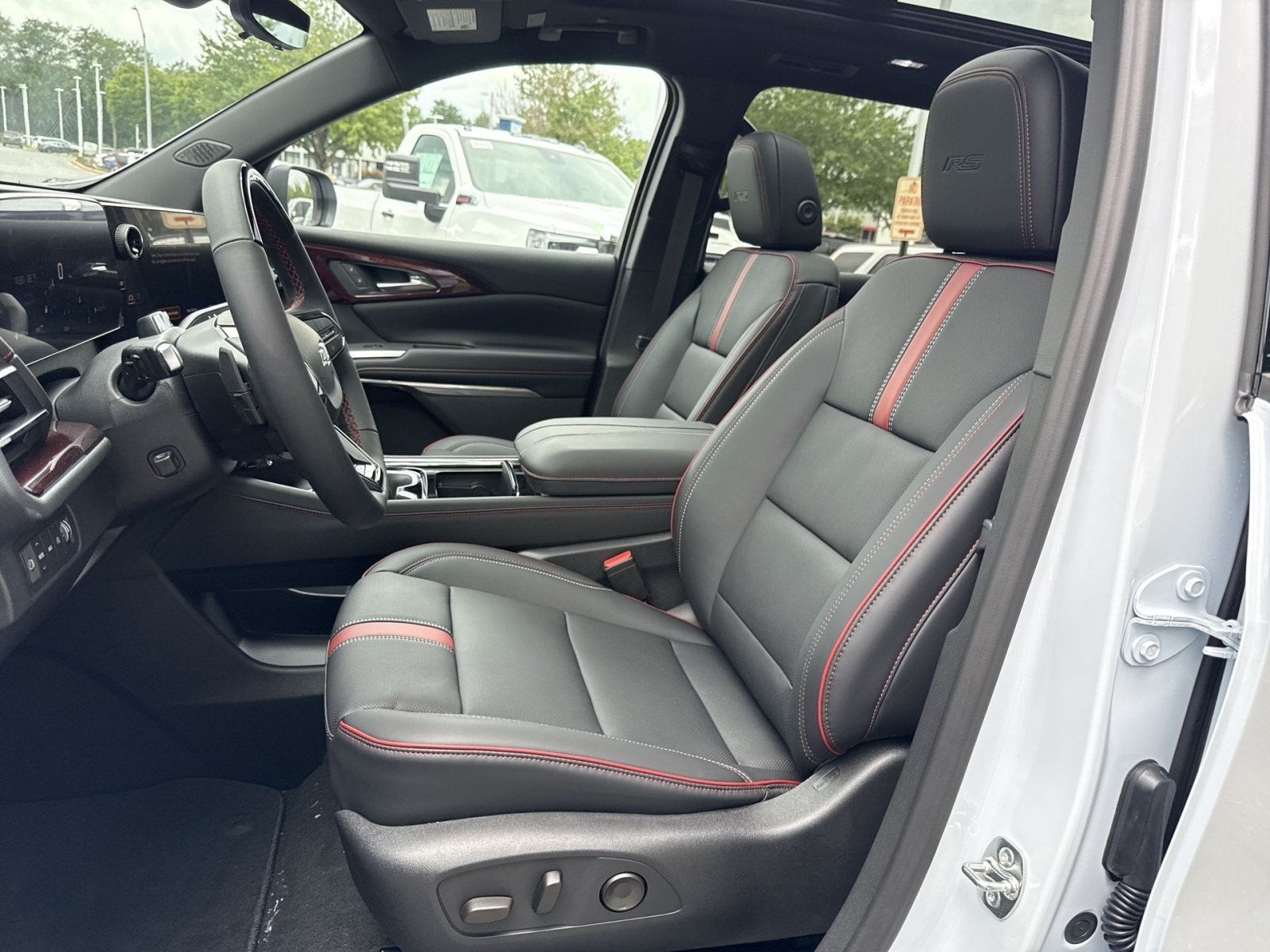 2027 Chevrolet Traverse RS
