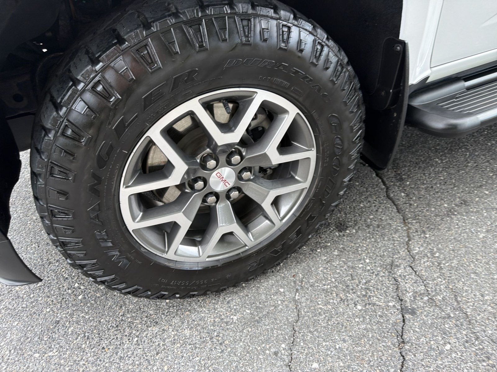 2022 GMC Canyon AT4 - Leather