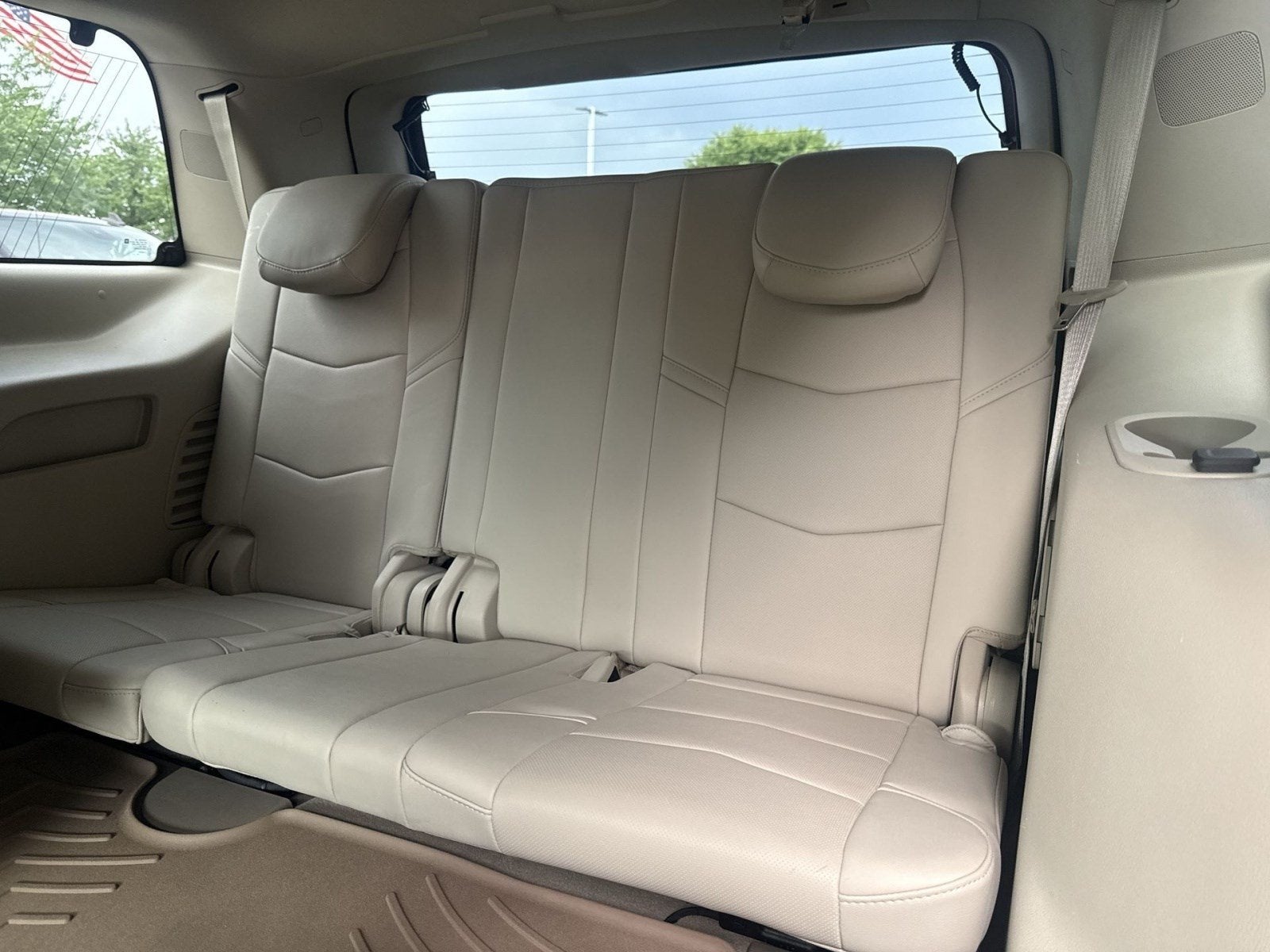 2019 Cadillac Escalade Luxury