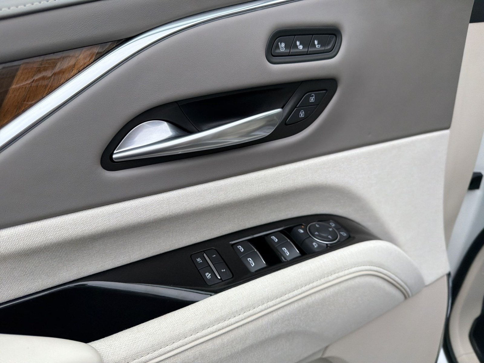 2024 Cadillac Escalade ESV Sport Platinum