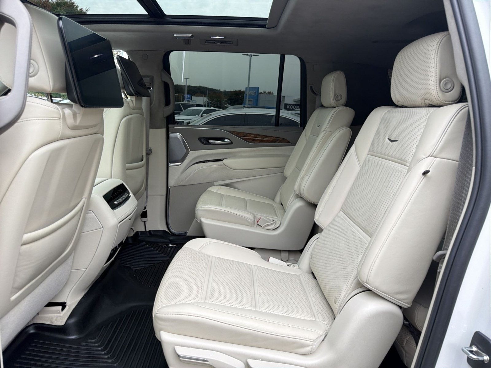 2024 Cadillac Escalade ESV Sport Platinum