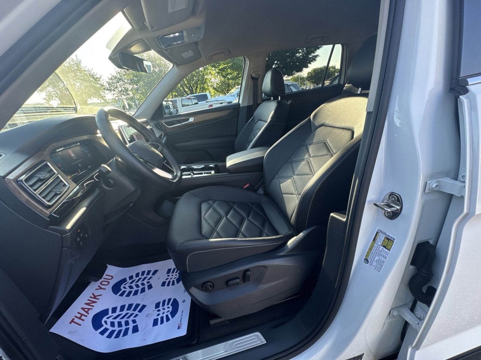 2025 Volkswagen Atlas 2.0T SE w/Technology