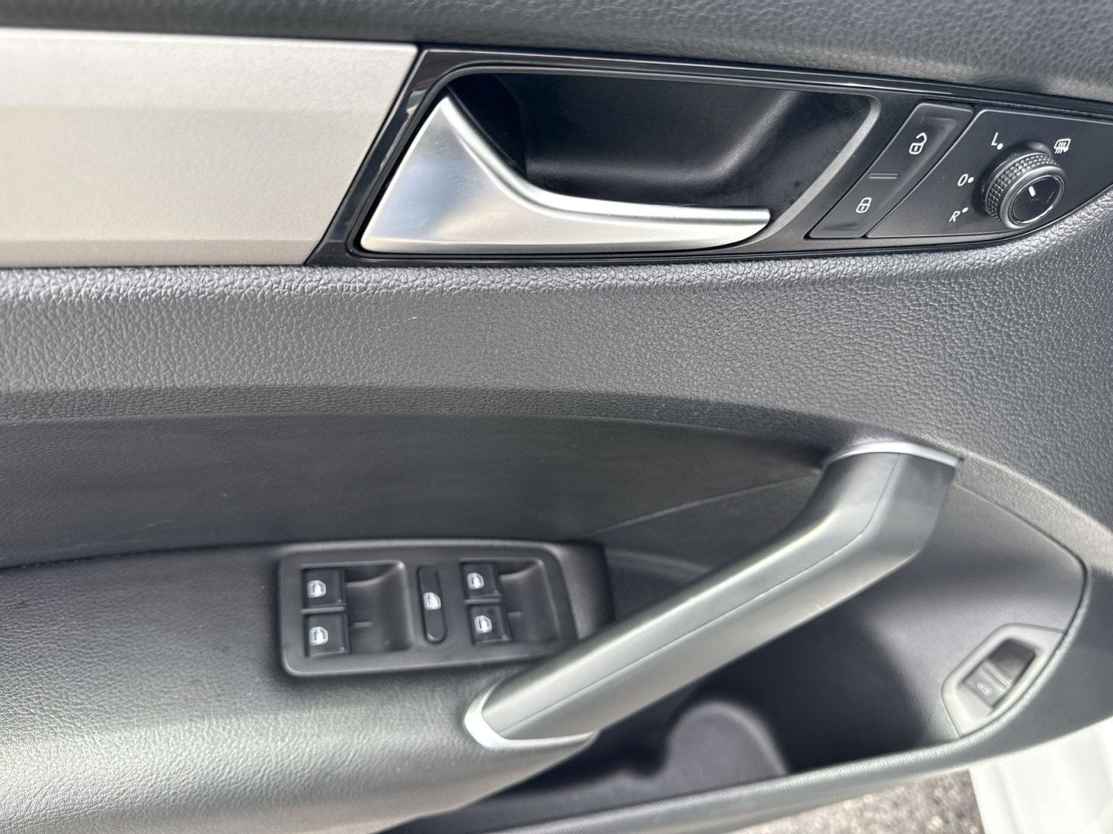 2021 Volkswagen Passat 2.0T SE