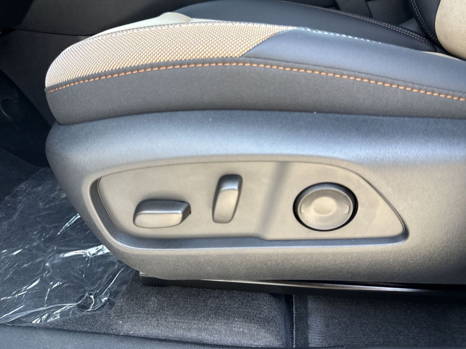 2027 Chevrolet Equinox ACTIV - Photo 8