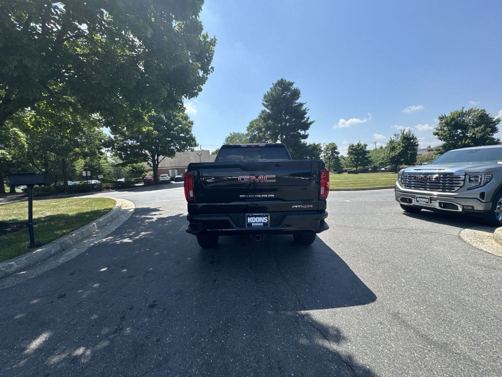 2024 GMC Sierra 1500 AT4X