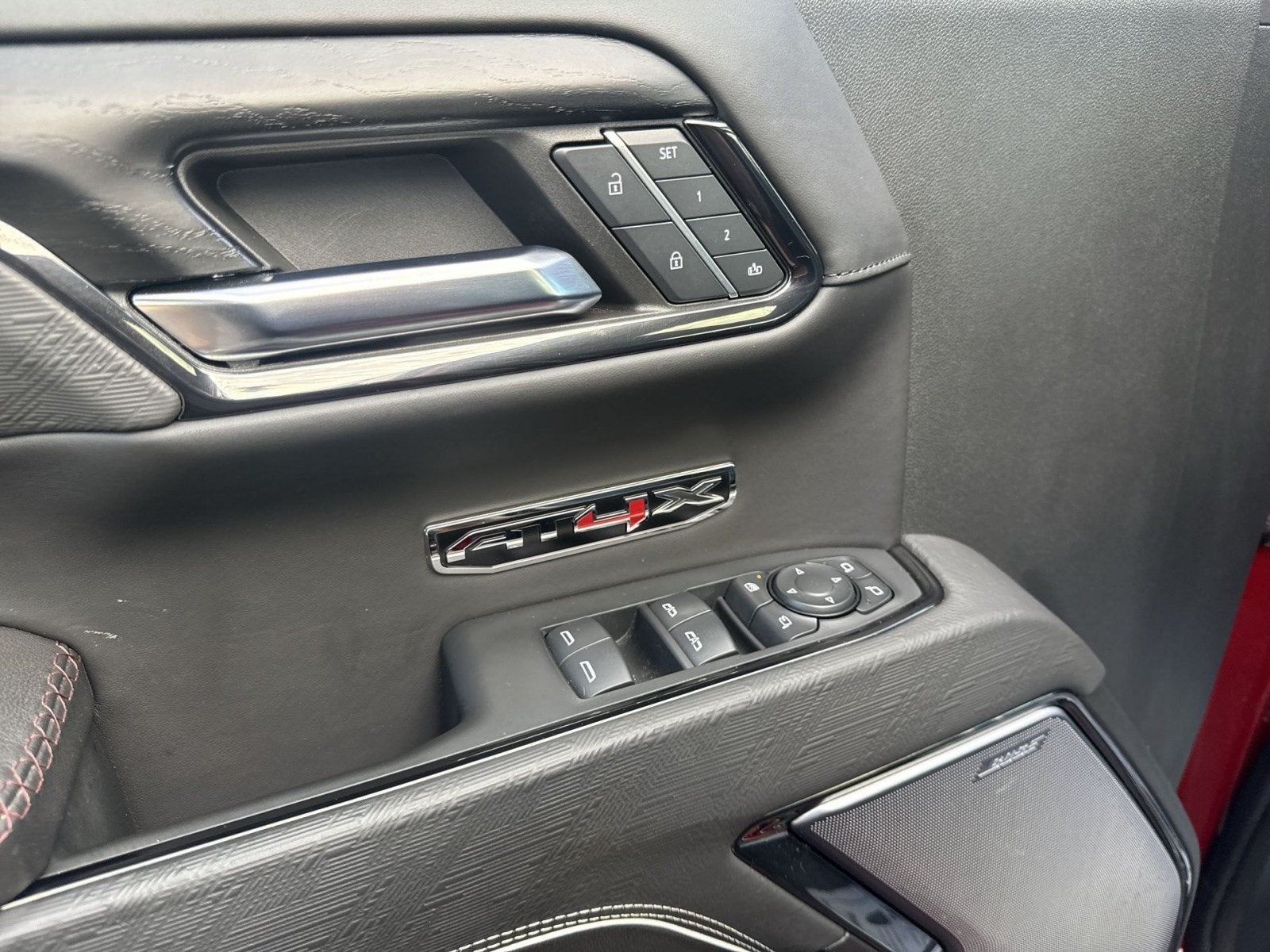 2024 GMC Sierra 1500 AT4X