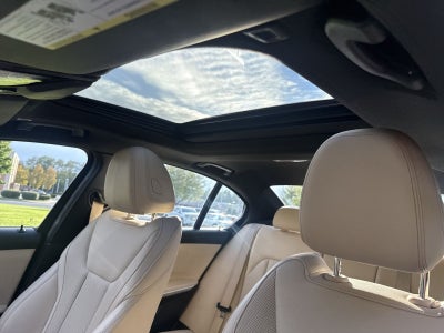 2022 BMW 330i xDrive