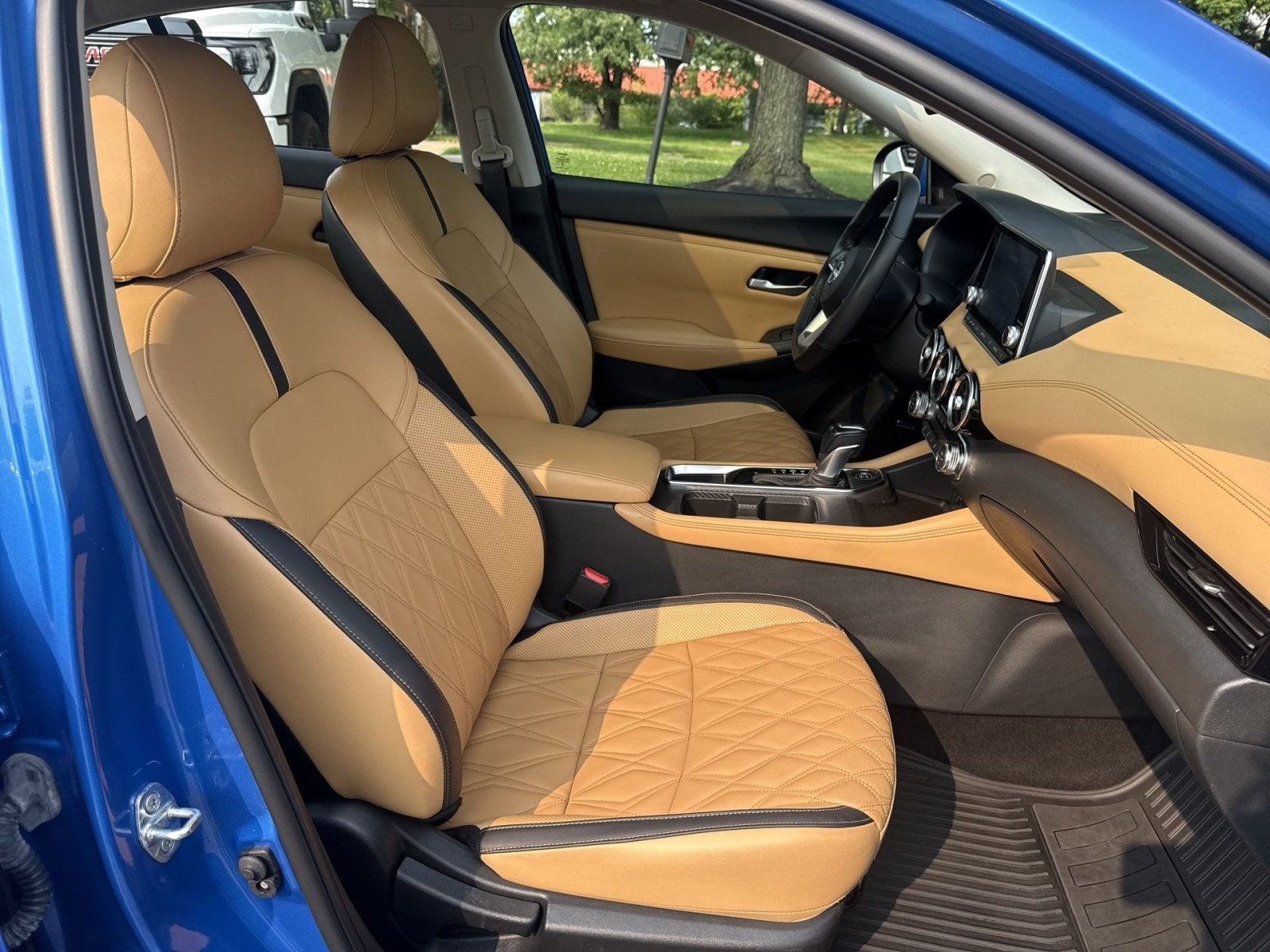 2024 Nissan Sentra SV Xtronic CVT