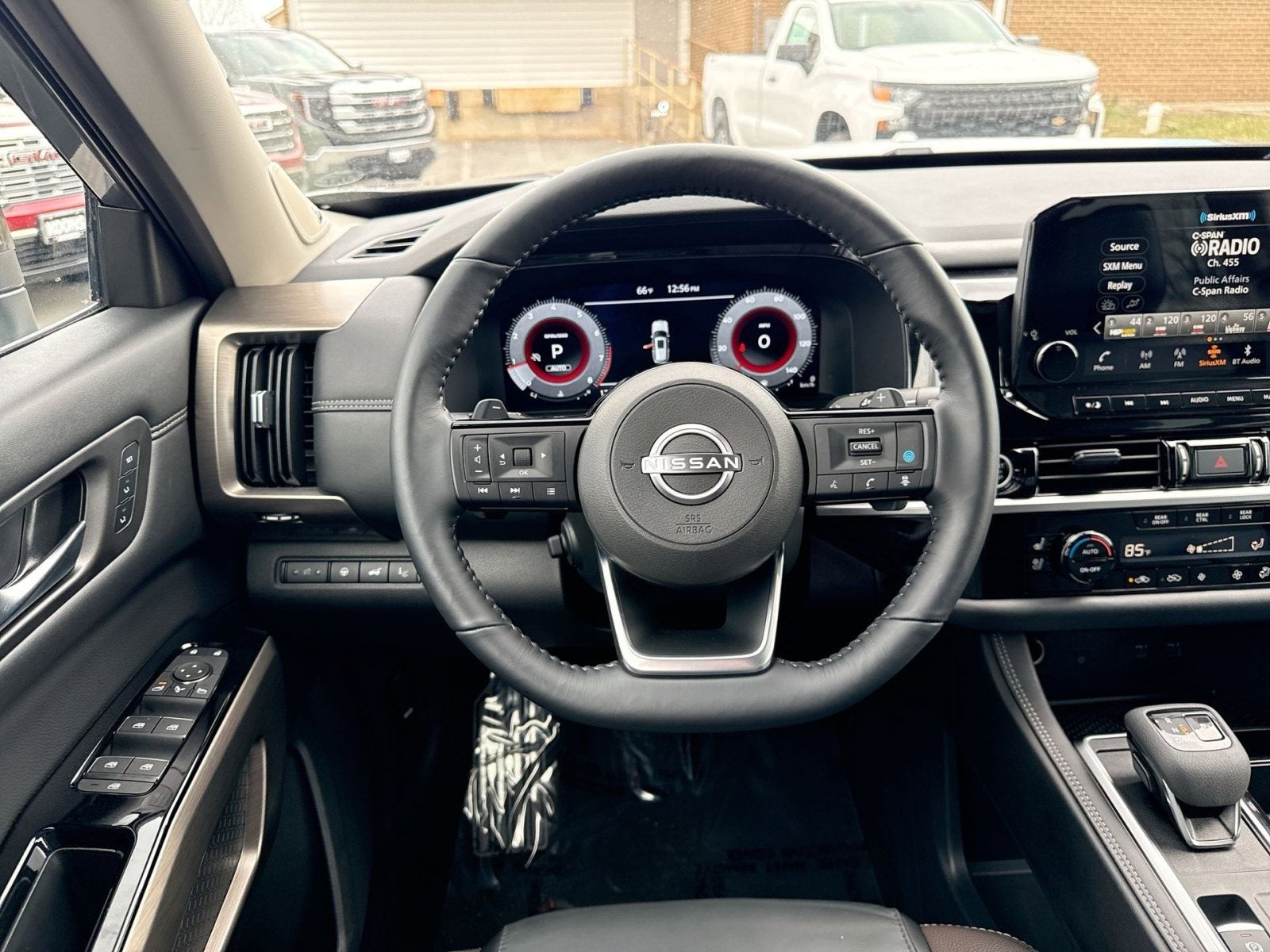 2024 Nissan Pathfinder Platinum