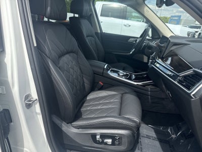 2026 BMW X7 xDrive40i