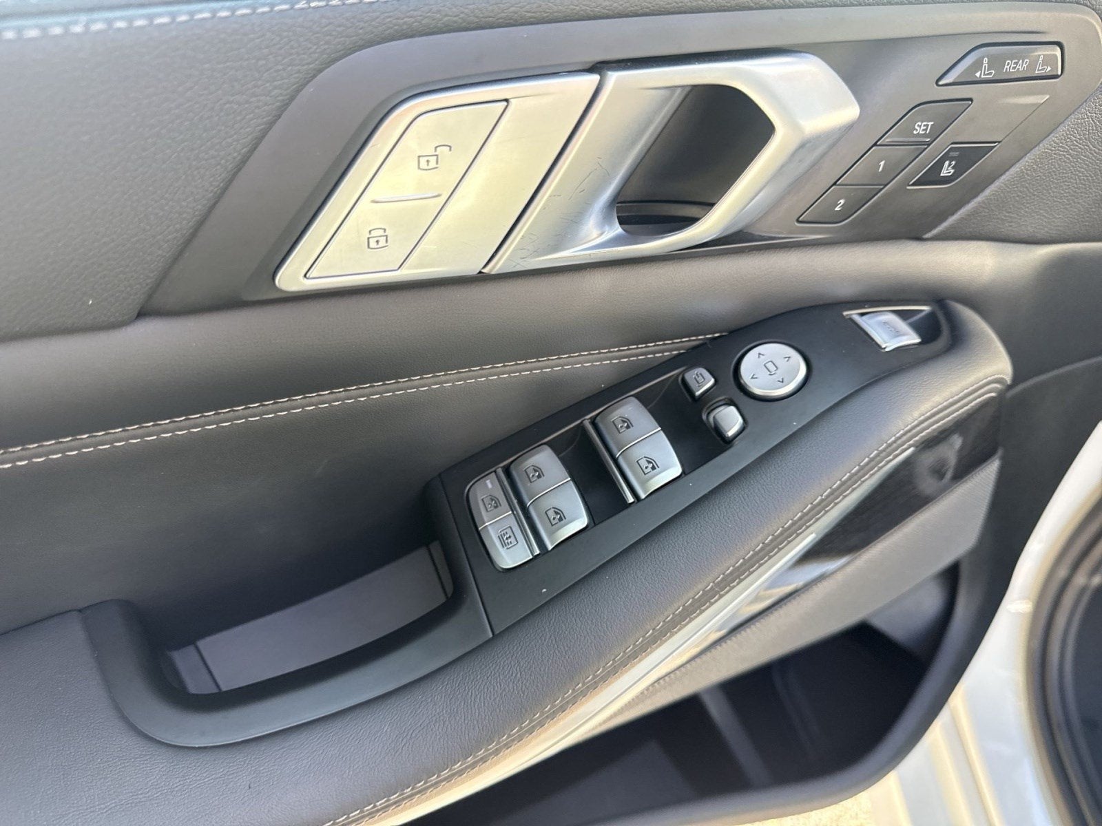 2022 BMW X7 M50i