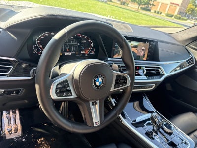 2022 BMW X7 M50i