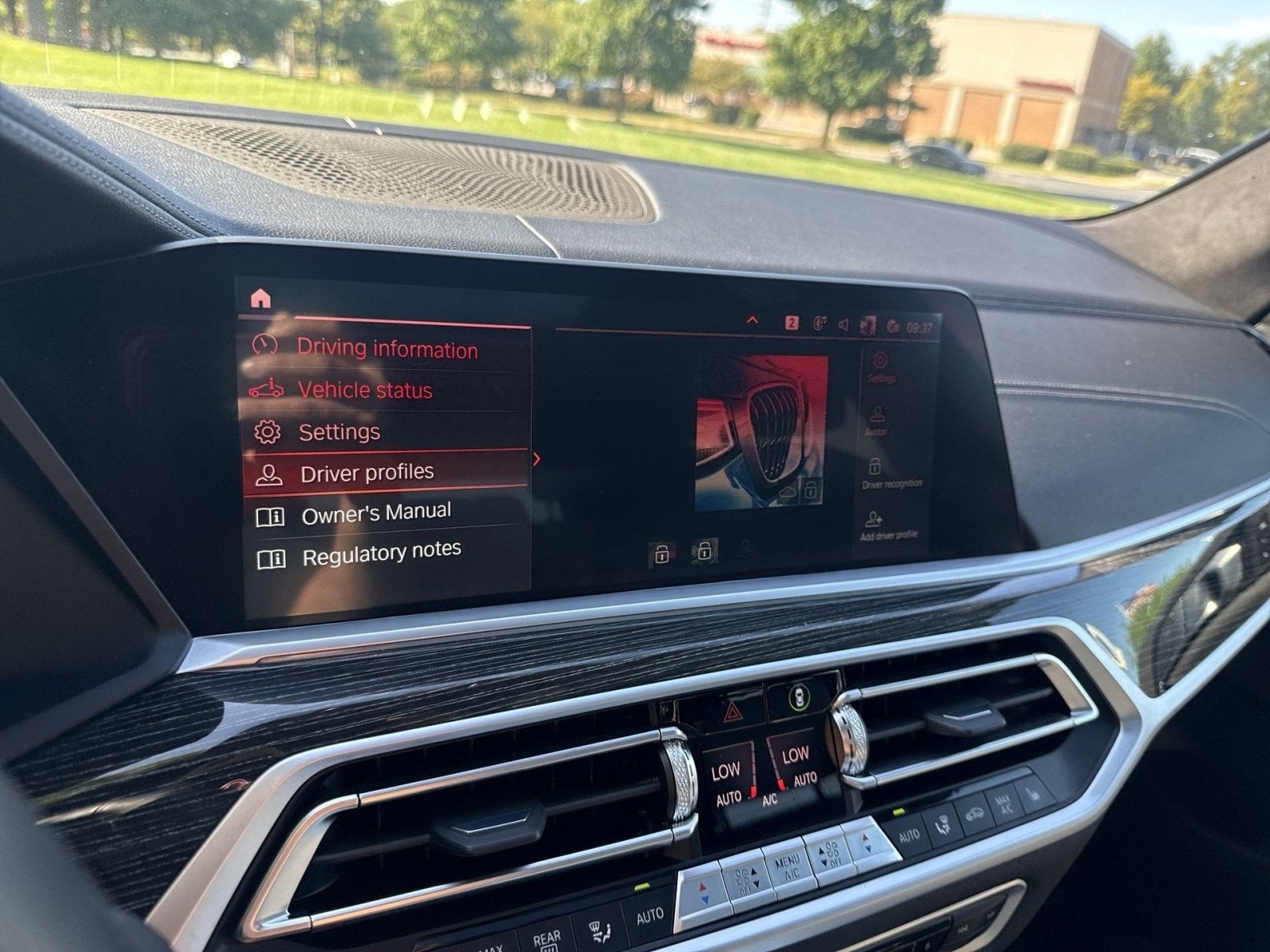 2022 BMW X7 M50i