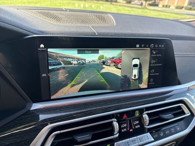 2022 BMW X7 M50i
