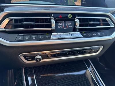 2022 BMW X7 M50i