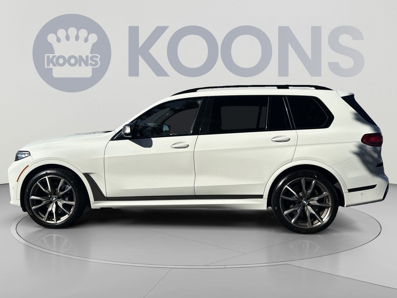 2022 BMW X7 M50i