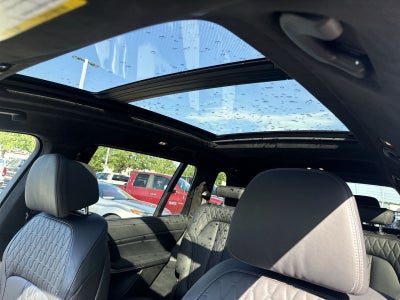 2022 BMW X7 M50i