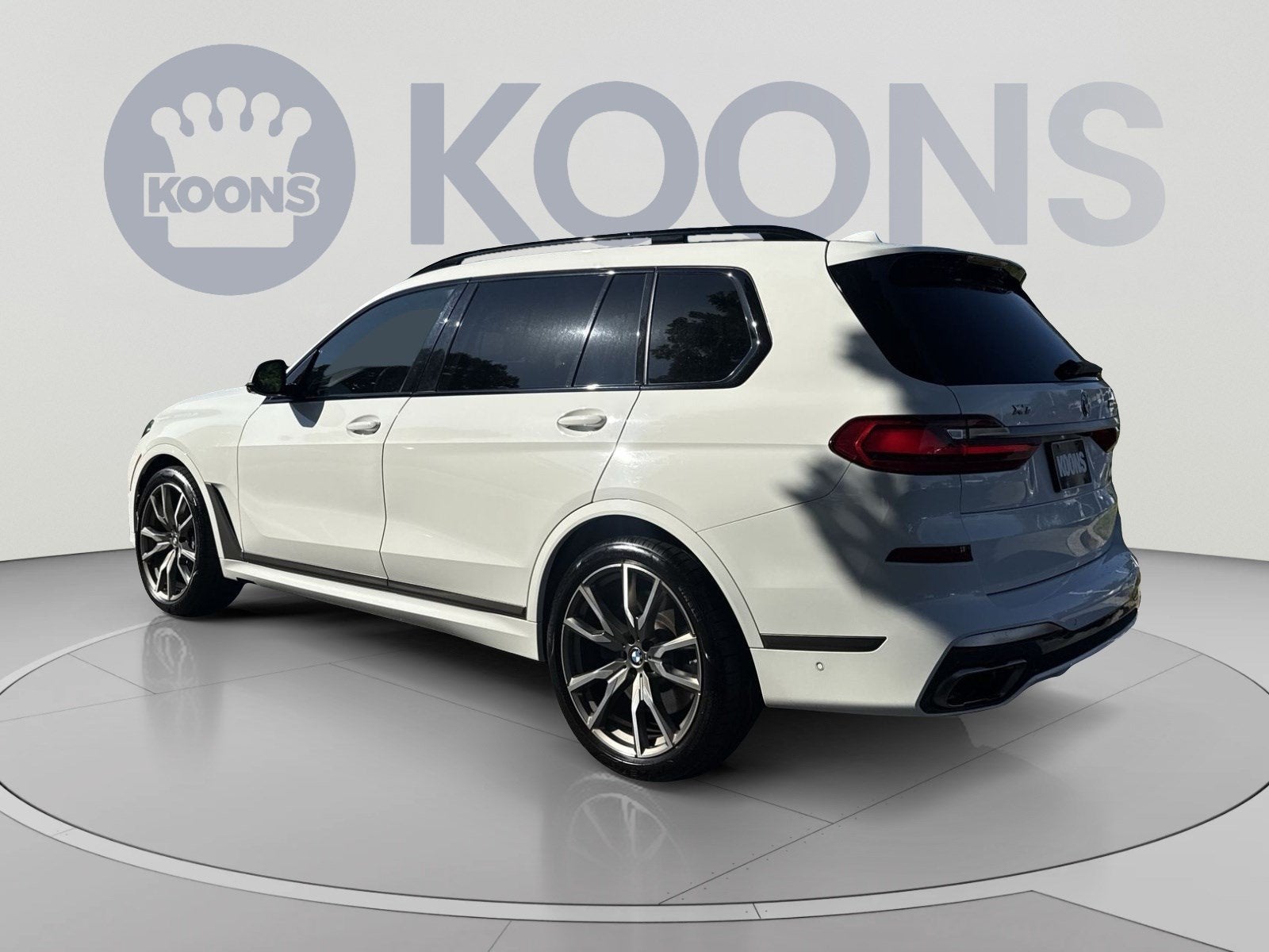 2022 BMW X7 M50i