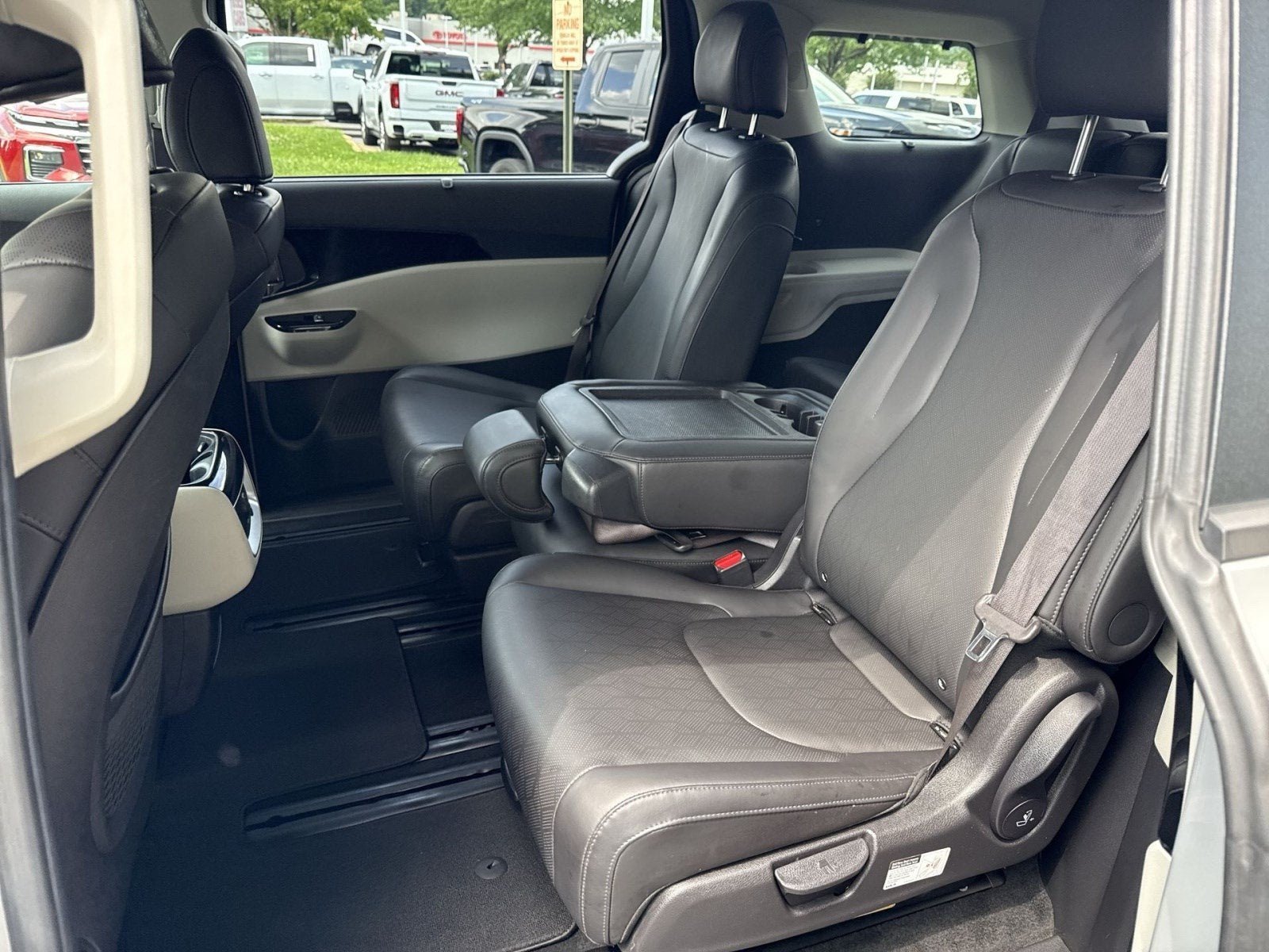 2022 Kia Carnival MPV EX