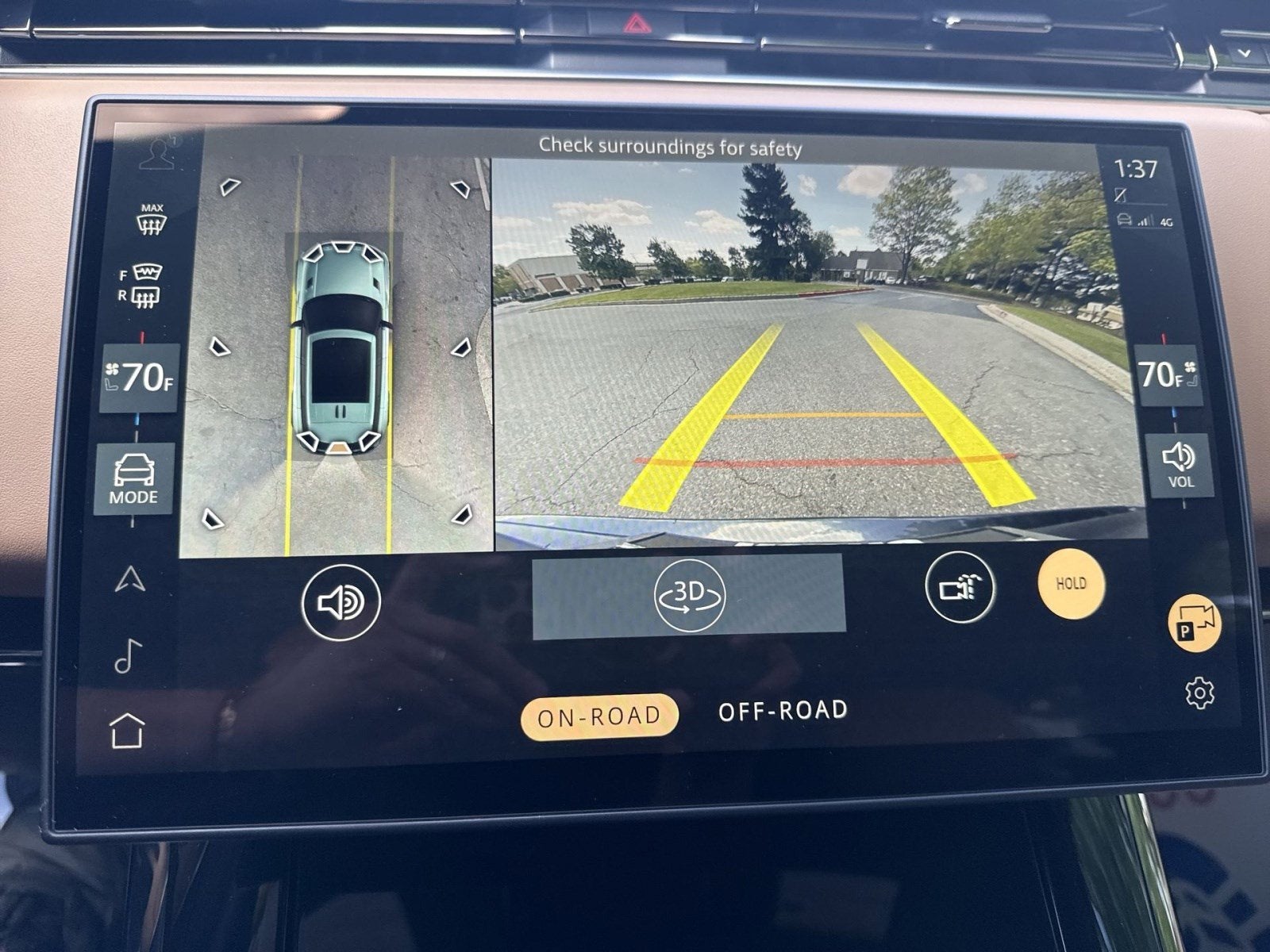 2025 Land Rover Range Rover Sport SE