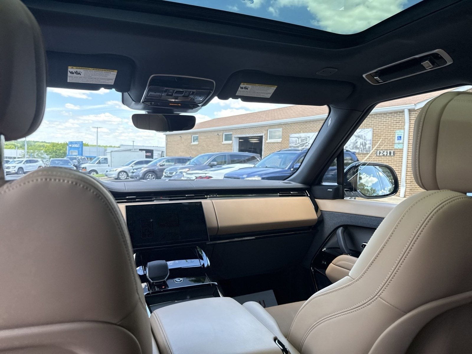 2025 Land Rover Range Rover Sport SE