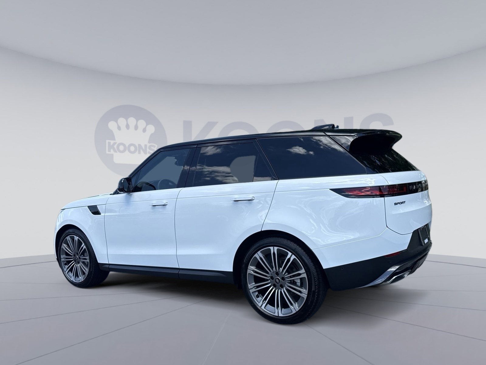 2025 Land Rover Range Rover Sport SE