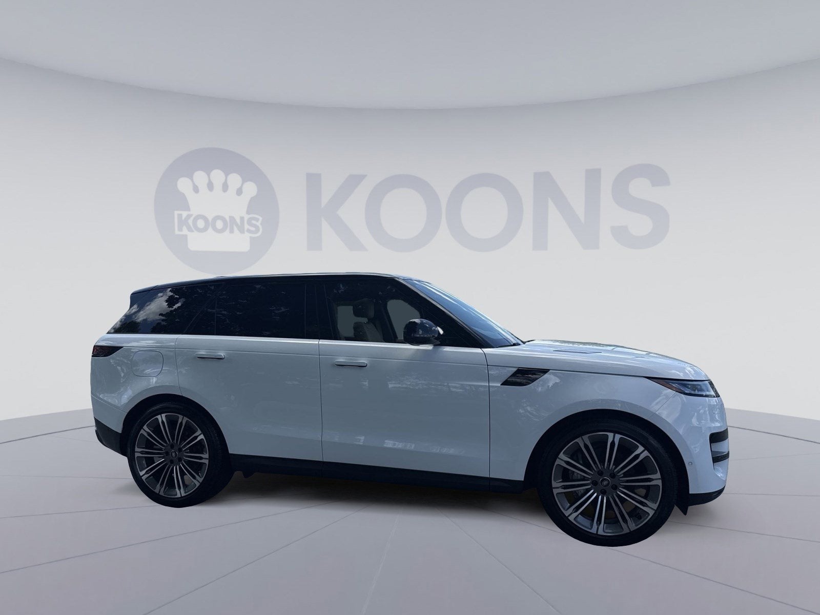 2025 Land Rover Range Rover Sport SE