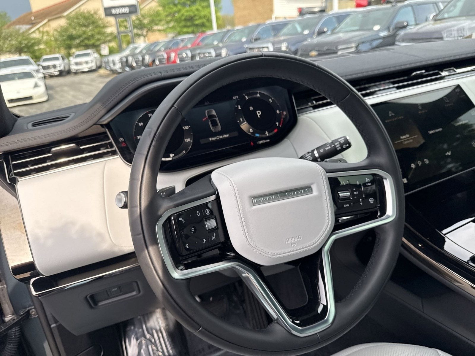 2024 Land Rover Range Rover Sport SE