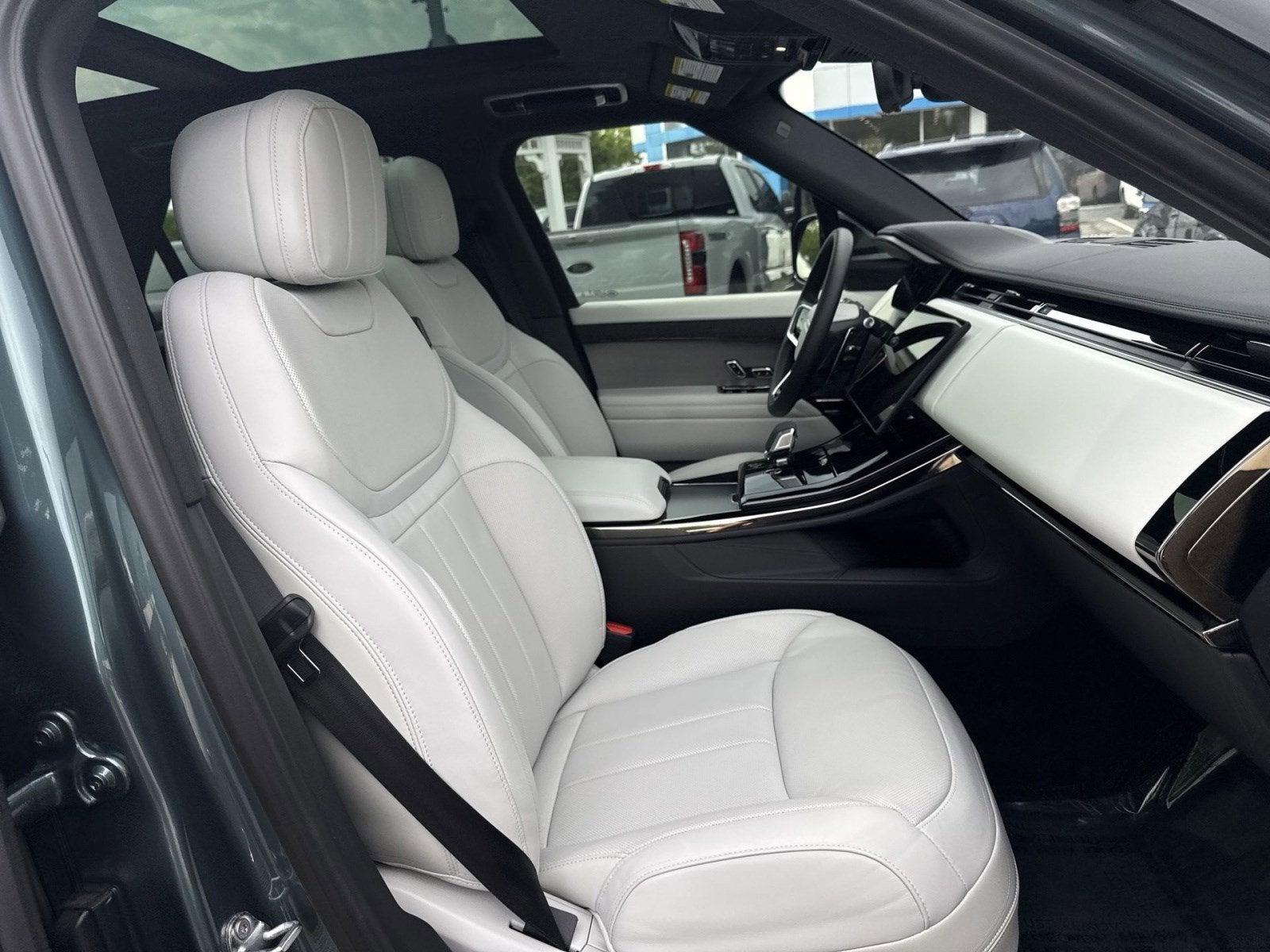 2024 Land Rover Range Rover Sport SE