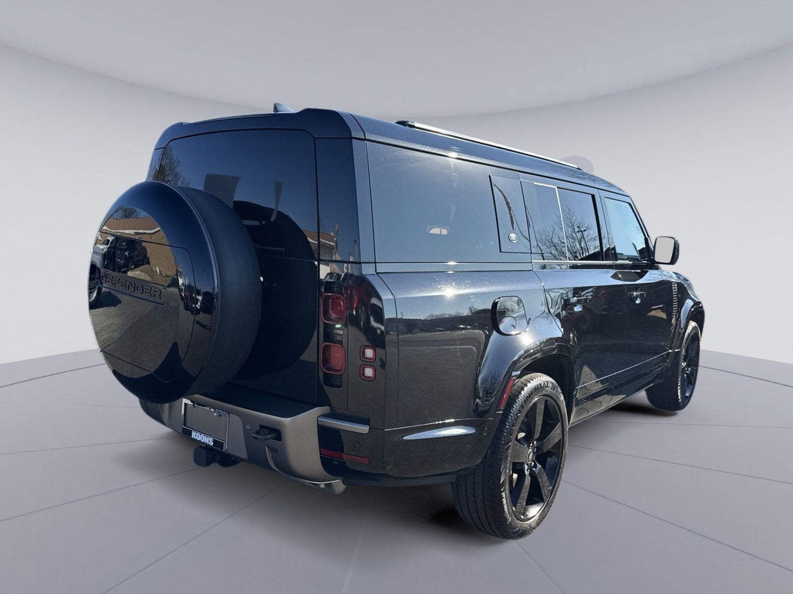 2024 Land Rover Defender X-Dynamic SE