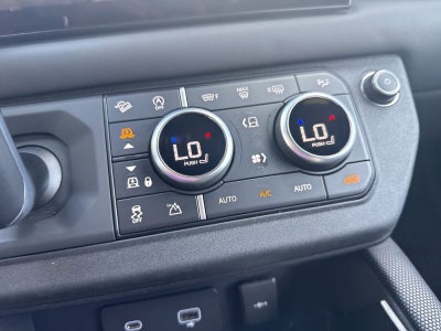 2023 Land Rover Defender V8