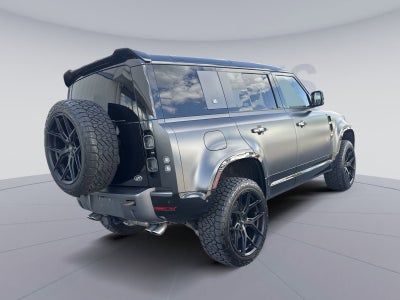 2023 Land Rover Defender V8