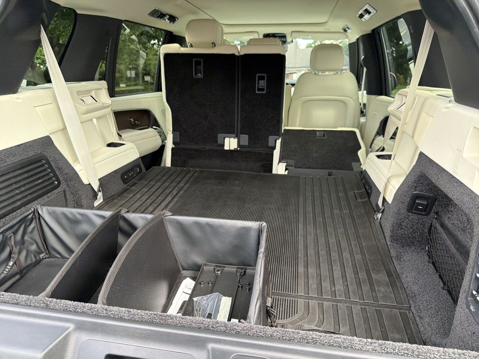 2026 Land Rover Range Rover P530 SE 7 Seat
