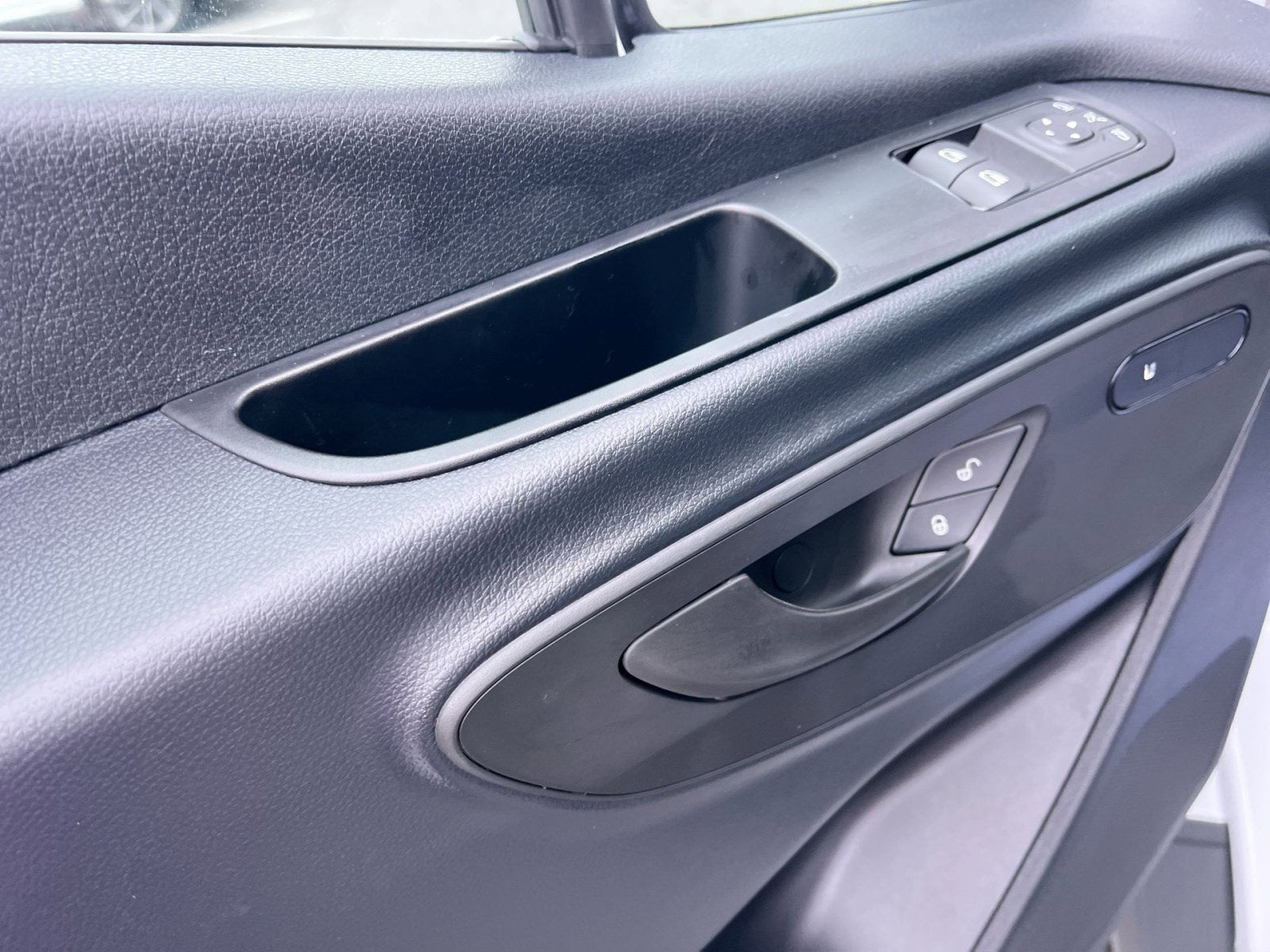 2024 Mercedes-Benz eSprinter Cargo Van High Roof