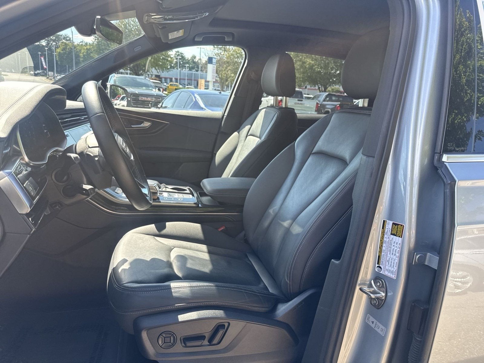 2025 Audi Q7 Premium Plus