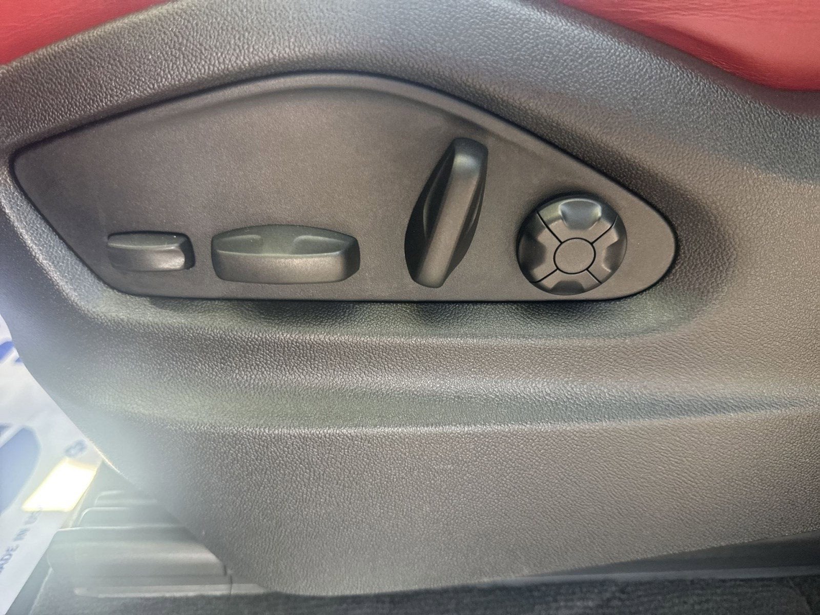 2022 Porsche Cayenne Cayenne Platinum Edition (MY22)