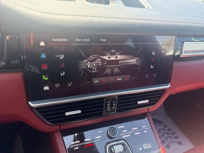 2022 Porsche Cayenne Cayenne Platinum Edition (MY22)