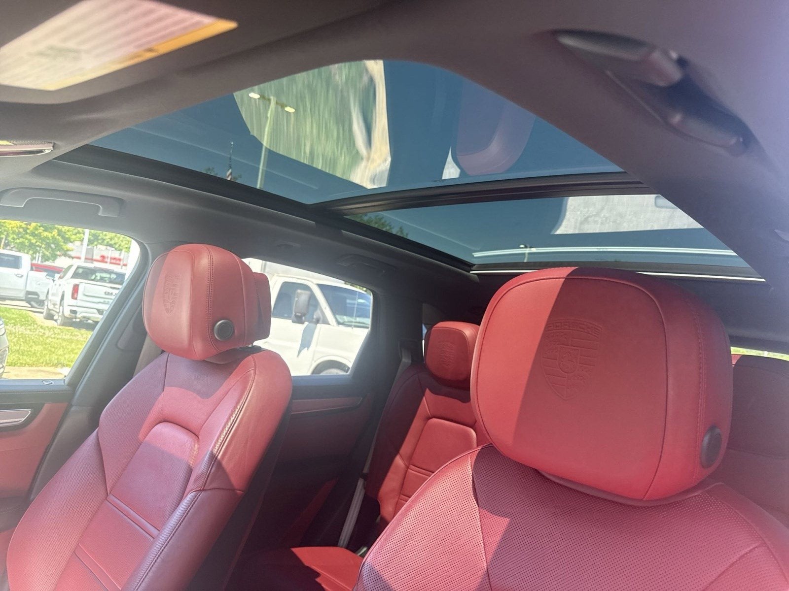2022 Porsche Cayenne Cayenne Platinum Edition (MY22)