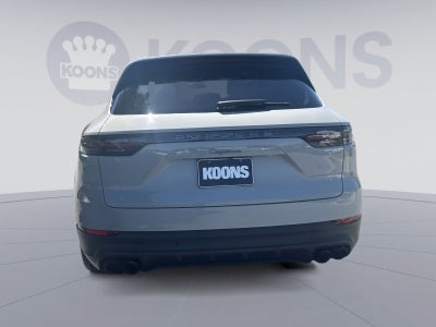 2022 Porsche Cayenne Cayenne Platinum Edition (MY22)